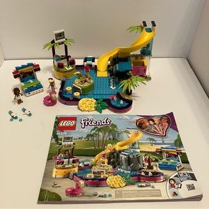 Lego Friends #41374. Andreas Pool Party. 100% complete. Like new!